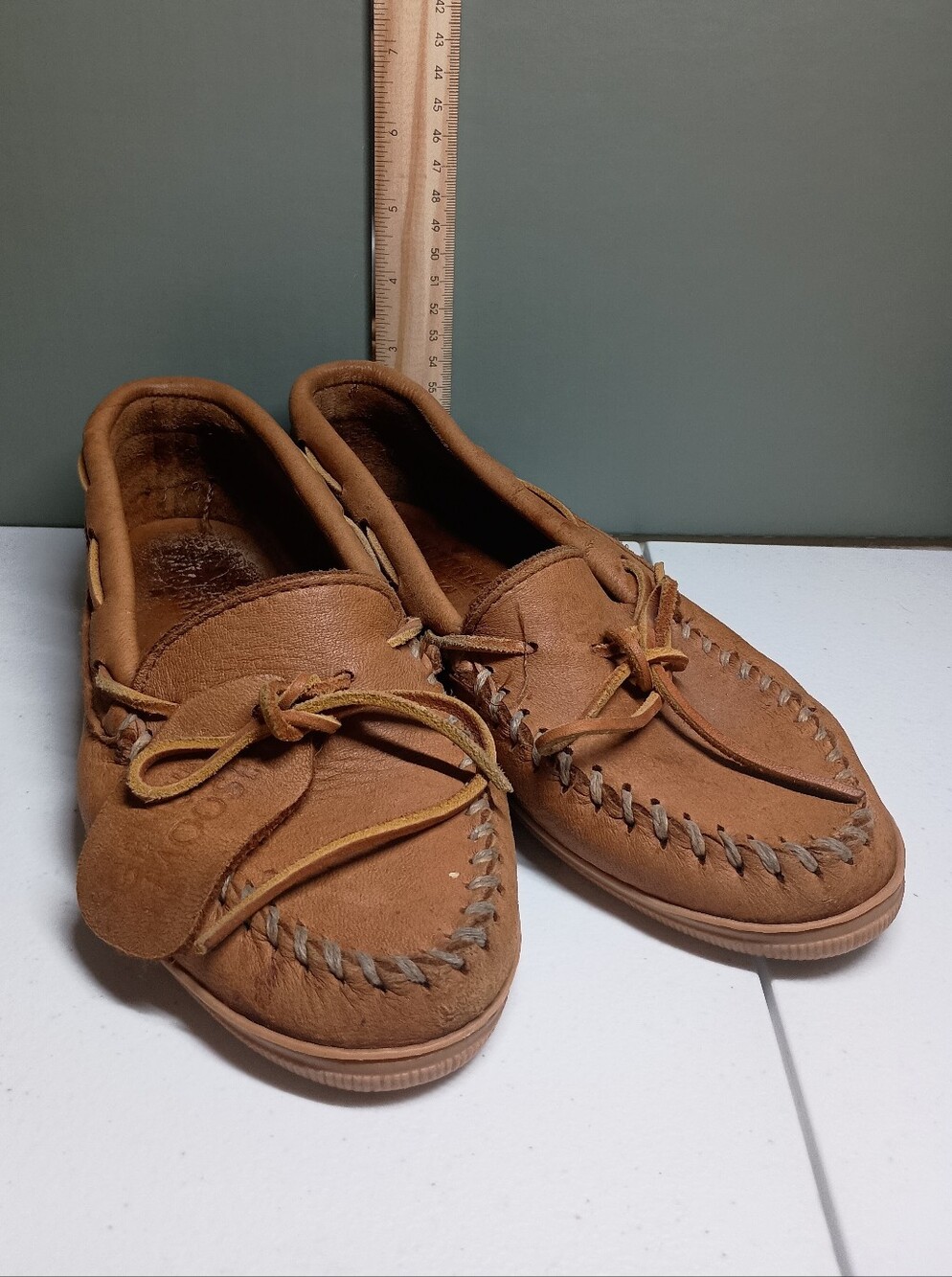 Minnetonka Moose Leather Moccasins Women Size 9 1/2 Vintage 1980s